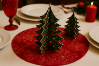 Świąteczna Choinka Filcowa na Stół 35 cm – Dekoracja Świąteczna z Filcu 4 mm z Trwałym Nadrukiem, Stabilna Ozdoba, Na Biurko, Do Sklepu - 2