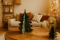 Świąteczna Choinka Filcowa na Stół 35 cm – Dekoracja Świąteczna z Filcu 4 mm z Trwałym Nadrukiem, Stabilna Ozdoba, Na Biurko, Do Sklepu - 12